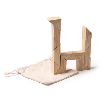 Fából készült puzzle kirakós játék 24 darabbal.