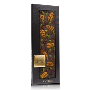 Valrhona 66% étcsokoládé, fahéj, aszalt vörösáfonya, pisztácia, pekándió