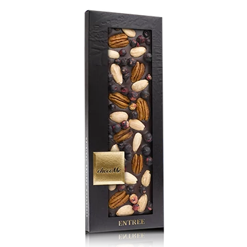 Valrhona 66% étcsokoládé, liofilizált feketeribizli, mandula, pekándió