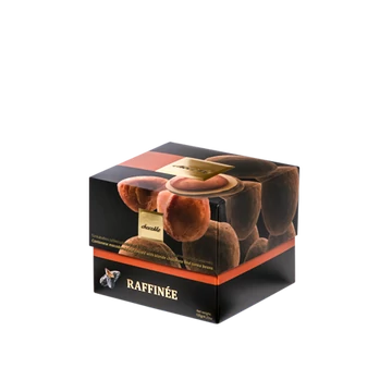 Tonkababos szőkecsokoládéval és kakaóporral bevont karamellizált makadámdió