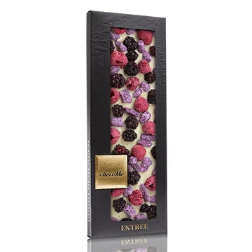 Fehércsokoládé, liofilizált málnaszem, liofilizált feketeszeder, liofilizált kékáfonyás joghurt