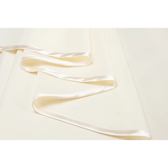 TB100 ECRU Terítő 140x140